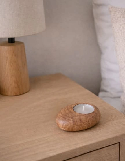 Bougeoirs en ch&ecirc;ne en forme de galet elementti